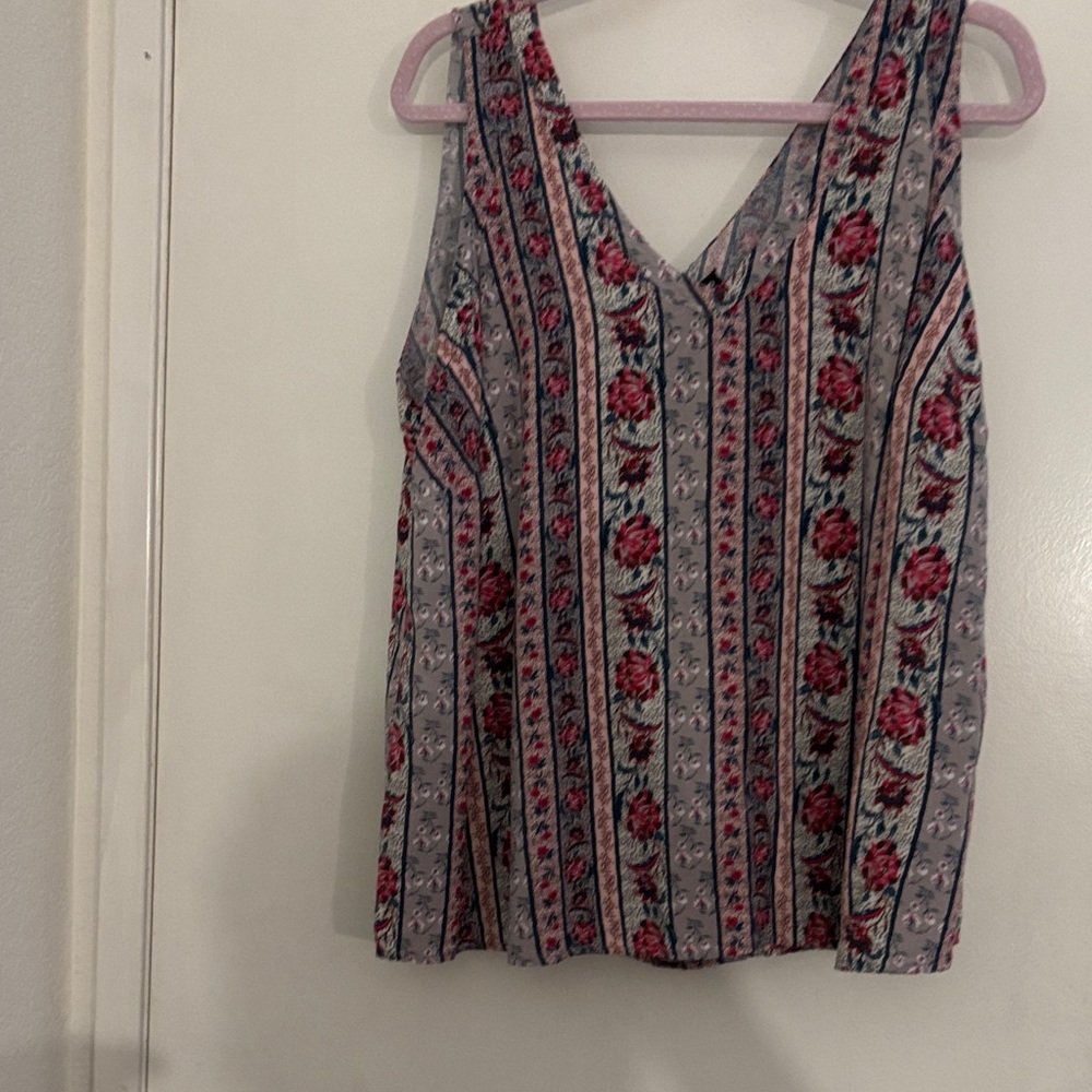 Torrid Multicolor Floral Stripe Tank Top…very sweet and comfortable